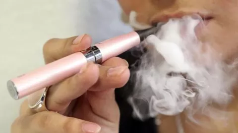 En Texas, Estados Unidos,  muere hombre al estallar cigarrillo electrónico en su cara 