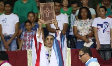 Monseñor José Domingo Ulloa pide gobernar con amor al pueblo