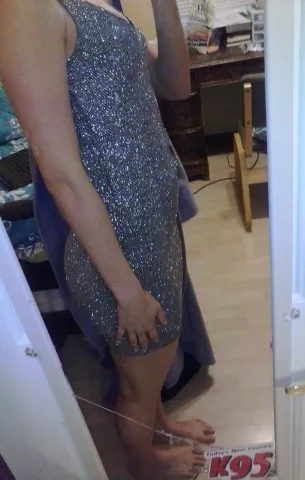La ira de la chica que botaron de la fiesta de graduación por su traje