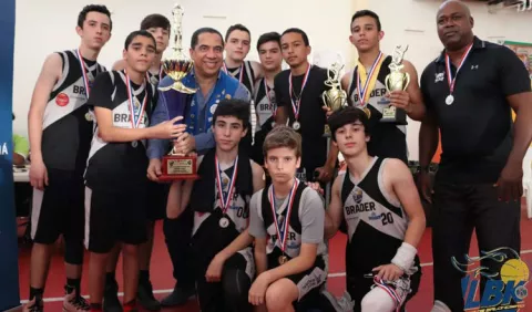 El Club Kiwanis bajó el telón de su programa de baloncesto