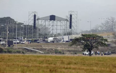 Jefe de Comando Sur:  EE.UU. pide a los  militares en Venezuela actuar correctamente