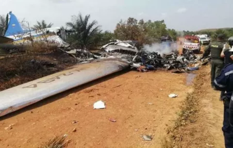 Se estrella en Colombia un avión y mueren sus 12 ocupantes