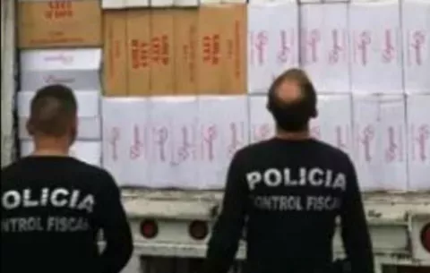 Buscan a panameño que pretendía introducir gigantesco contrabando de cigarrillos a Costa Rica