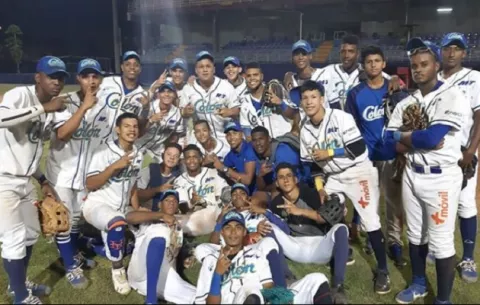 Los Santos clasifica  a semifinales y Colón pone contra la pared a Chiriquí