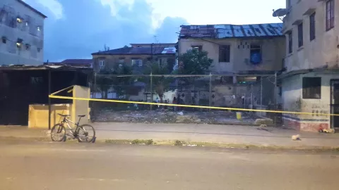 Muere al recibir dos impactos de bala en Colón por mediar en conflicto