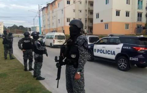 Legalizan medidas cautelares a 9 personas en Altos de Los Lagos en Colón