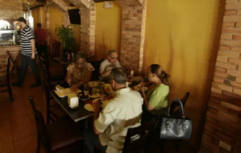 Comensales se niegan a comer en restaurantes por constantes robos