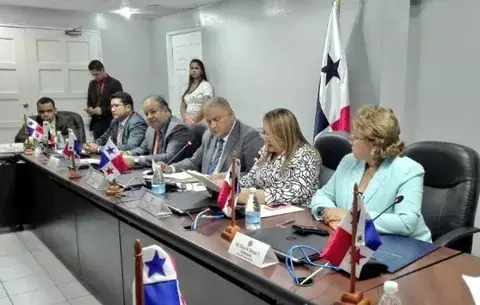 Comisión devuelve proyecto de Presupuesto General del Estado al Ejecutivo 