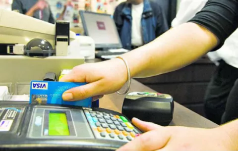 Más del 94 por ciento de los panameños pagan sus compromisos a tiempo