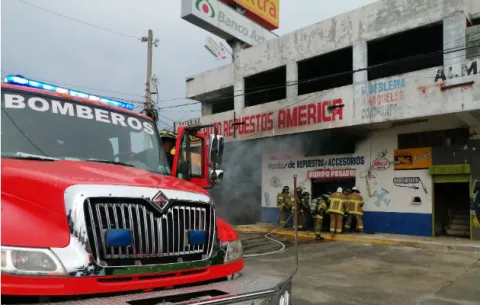 Conato de incendio en un local de auto repuestos abandonado en La Chorrera