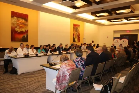 Reelección de diputados, el talón que Áquiles de la reformas constitucionales