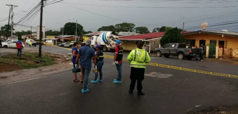 Meduca, la Policía Nacional y la ATTT buscan regular paso de camiones en escuelas en el Oeste