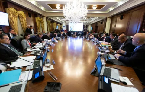 Demandarán resolución de Gabinete que equipara experiencia laboral con título universitario