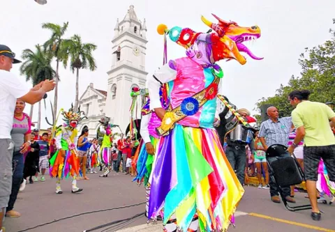 Presentan candidatura de 'Danzas y expresiones del Corpus Christi' a la lista de Patrimonio Cultural Inmaterial