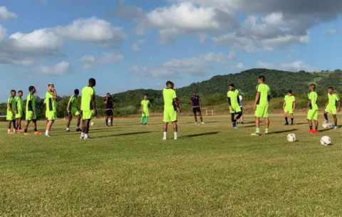 Costa del Este sigue su pretemporada y espera técnico