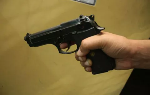 Sorprenden a menores armados y con hacha en colegio de Costa Rica para robar un examen