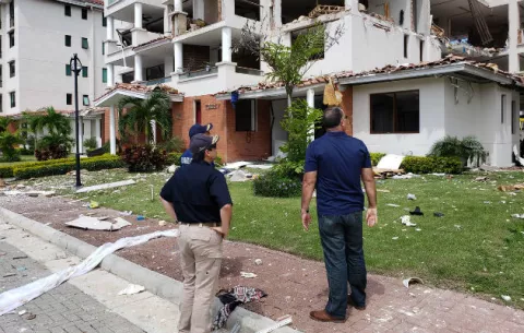 Hallan válvulas abiertas en apartamento donde ocurrió explosión en Costa Sur