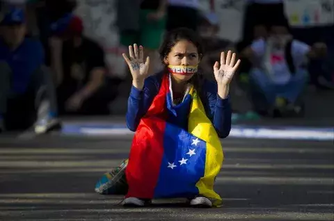 Venezolanos piden a Panamá activar mecanismos democráticos