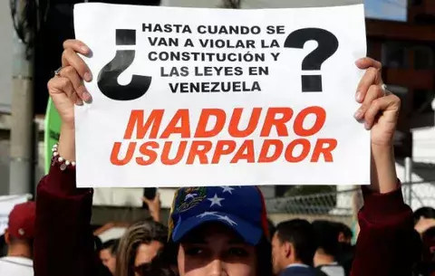 Panamá debe romper relación  con Venezuela