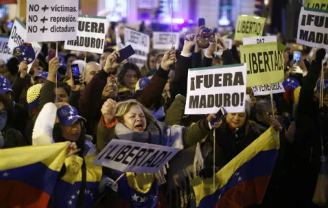 Panamá se une a grupo internacional que evalúa solución a la crisis en Venezuela 