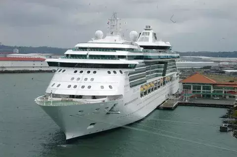 Más de 230 cruceros transitarán el Canal de Panamá en la temporada 2018-2019