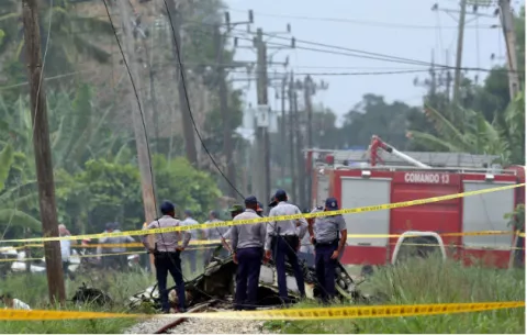 La única superviviente del accidente aéreo en La Habana permanece hospitalizada