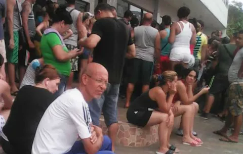 Aumentan a mil 832 los cubanos en Paso Canoas