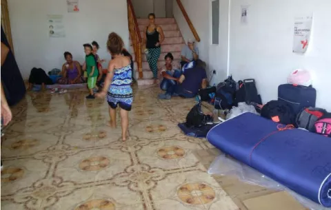 Mil 117 cubanos permanecen varados en Paso Canoas