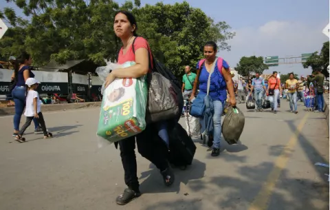 Guaidó dice que el éxodo puede llegar "fácilmente" a los 8 millones en 2020