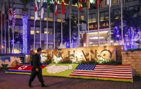 Periodistas de EEUU son trasladados para no coincidir con Kim en hotel de Hanoi