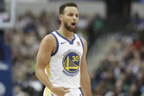 Stephen Curry establece nuevo récord de triples