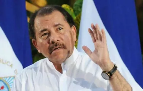Daniel Ortega obligado a negociar o resistir