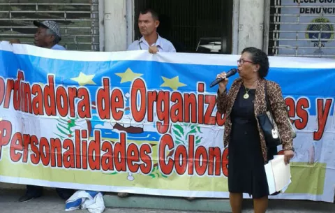 Colonenses hacen llamado a la defensora del pueblo