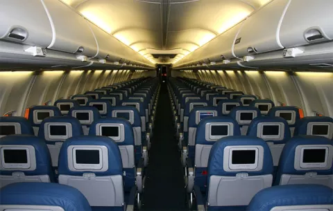 ¿Pagarías más por sillas amplias y una zona sin niños en tu próximo vuelo?