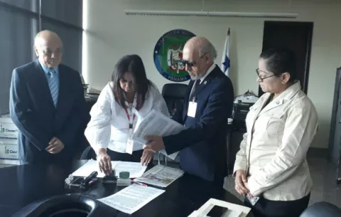 La Fedap demanda por desviación de poder al presidente Juan Carlos Varela   