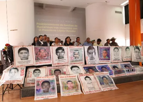 Fiscalía de México reconstruirá desde cero el caso de los estudiantes de Ayotzinapa