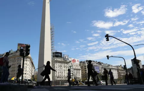 Baja la tasa de desempleo en Latinoamérica