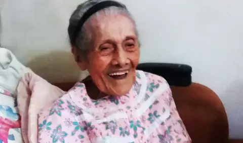 Nieves Grimas: 'Es una bendición llegar a  97 años y ser madre'