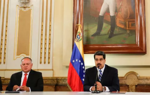 Tribunal de Venezuela ordena a medio pagar millonaria indemnización a Cabello