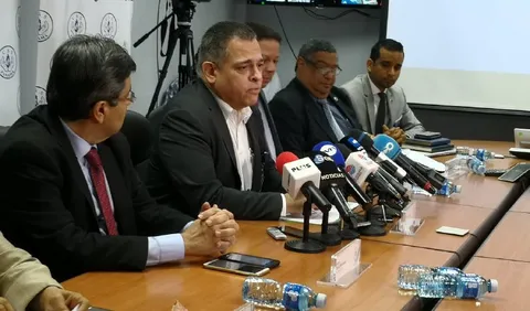 Caja de Seguro Social aprueba concurso para próximo director