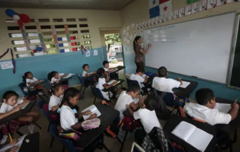 Más de mil vacantes para docentes que desean ser nombrados por el Meduca