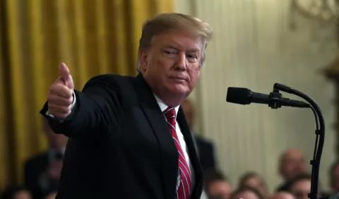 Acusan a Donald Trump de ser un tramposo