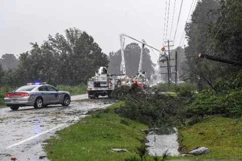 Las Carolinas sufren las primeras consecuencias  del huracán Dorian