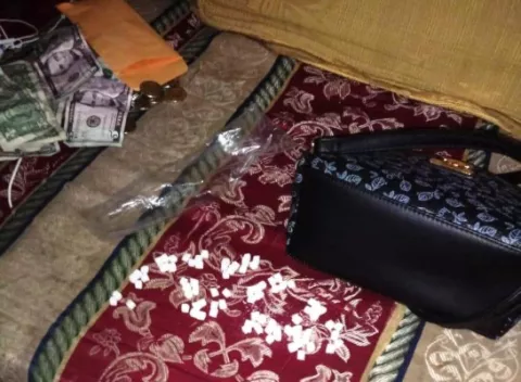 Incautan drogas en un puerto marítimo y en una residencia en Colón 