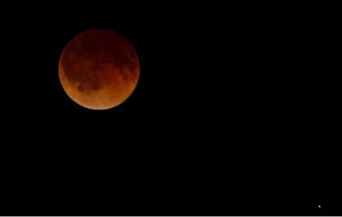 La luna roja se pudo ver en toda América