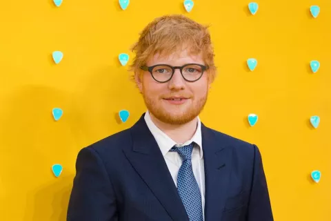 Príncipe Enrique y Ed Sheeran se unen por la salud mental