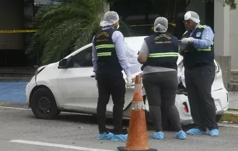 No descartan crimen en caso del hombre que cayó del PH Sky en la Avenida Balboa
