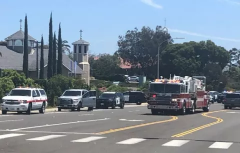 Al menos cuatro heridos tras tiroteo en una sinagoga en California