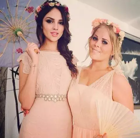 Eiza González pelea en boda