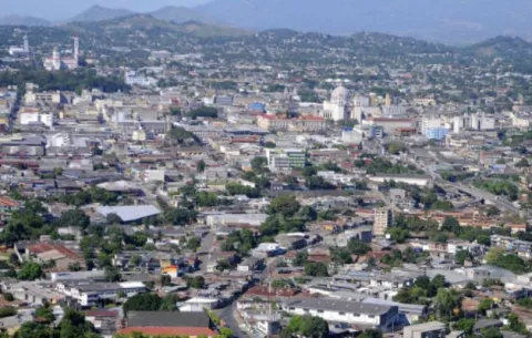 Icefi advierte de crisis fiscal en El Salvador de no aprobarse presupuesto